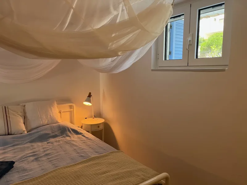 Amalia Garden Apartment, Schlafzimmer
