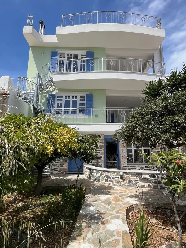 Amalia Garden Apartment